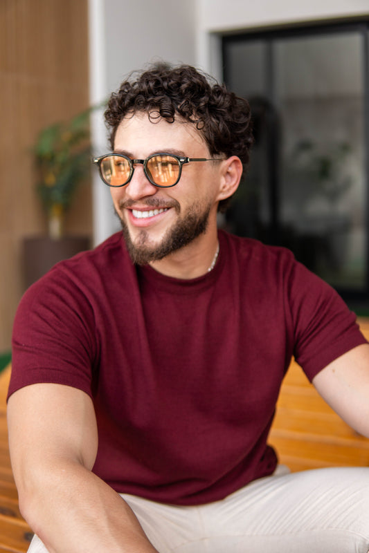 T-SHIRT TEXTURIZADA COR VINHO