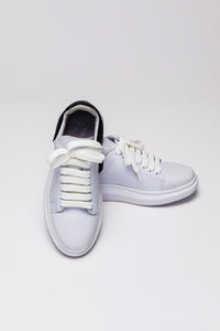 TÊNIS MC QUEEN SINTÉTICO BRANCO/PRETO