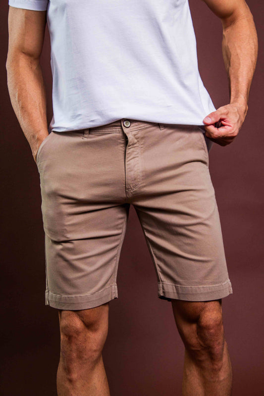 BERMUDA CHINO BOLSO FACA 98 % ALGODÃO 2% ELASTANO