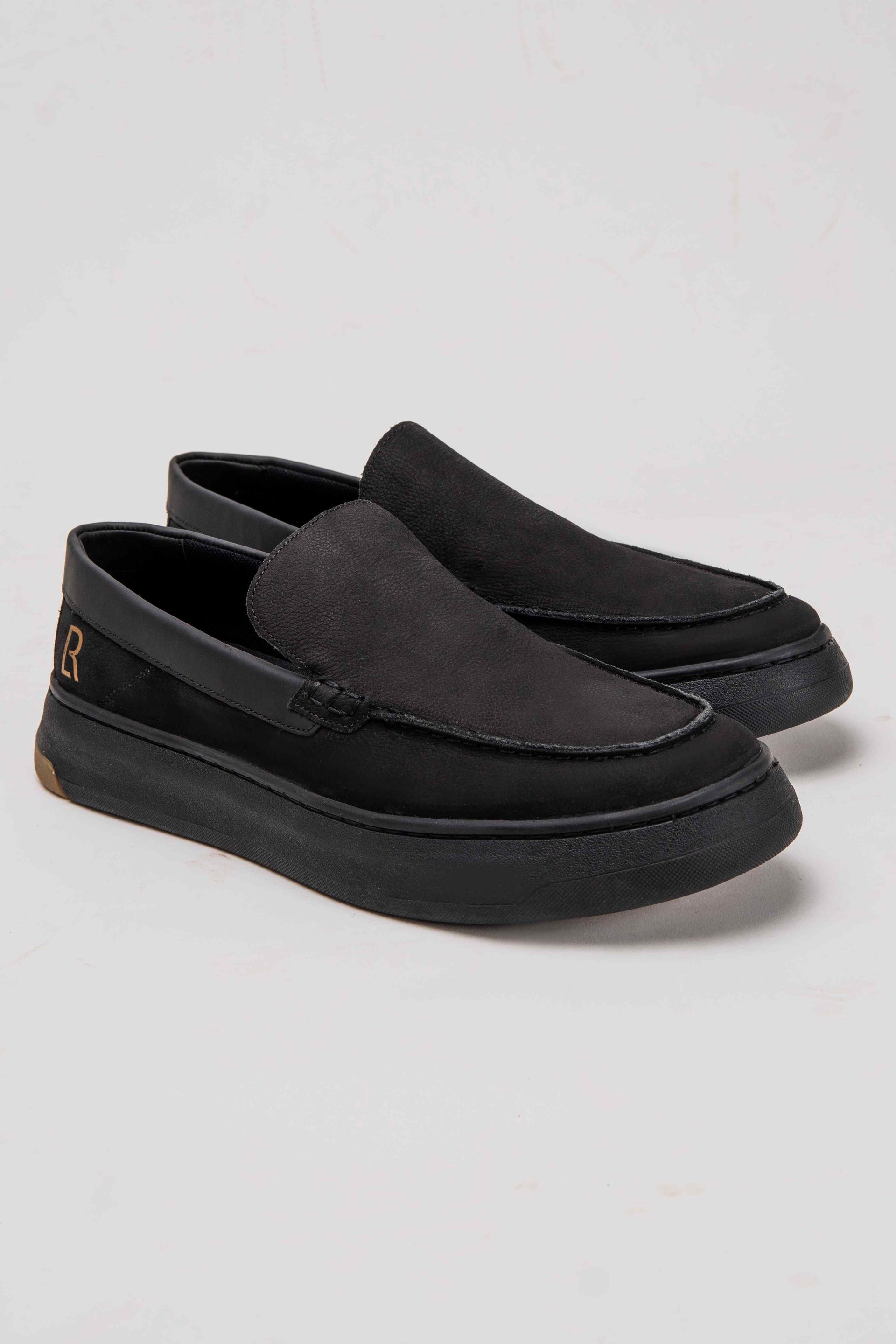SLIP ON PRETO