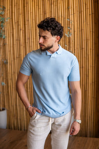 POLO TRICOT DECOTE V AZUL CLARO